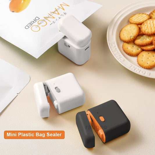 Plastic Bag Sealer Mini Heat Bag Sealing Machine Portable Handheld Food Packaging Bag Sealer USB Rechargeable Bag Thermal Sealer